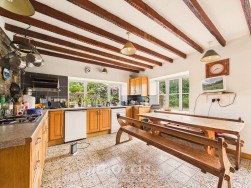 Laugharne, Carmarthen, SA33