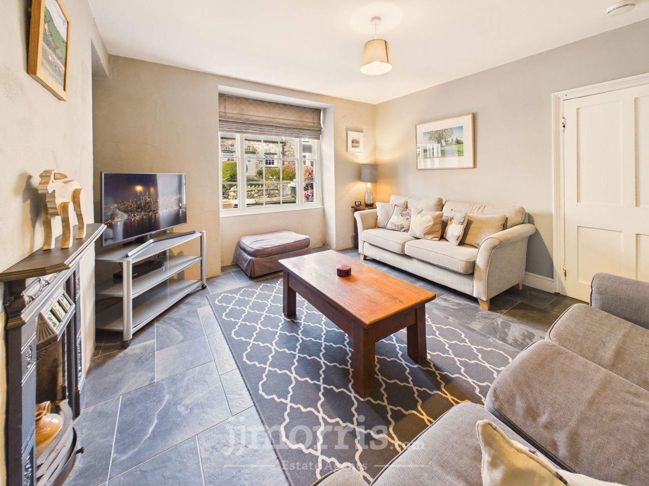 Long Street, Newport, SA42