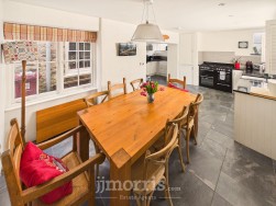 Long Street, Newport, SA42