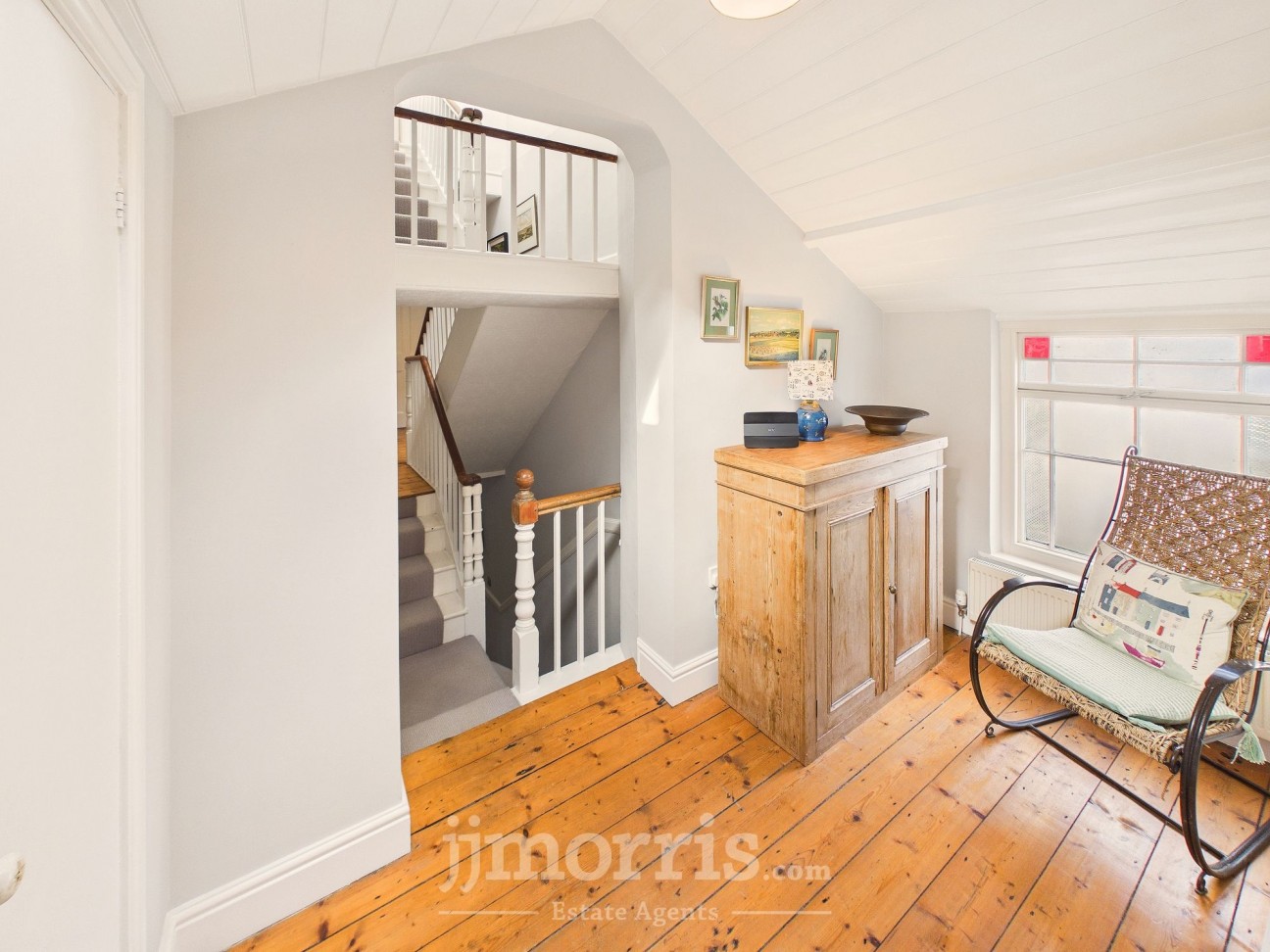 Long Street, Newport, SA42