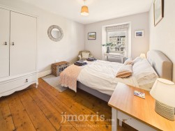 Long Street, Newport, SA42