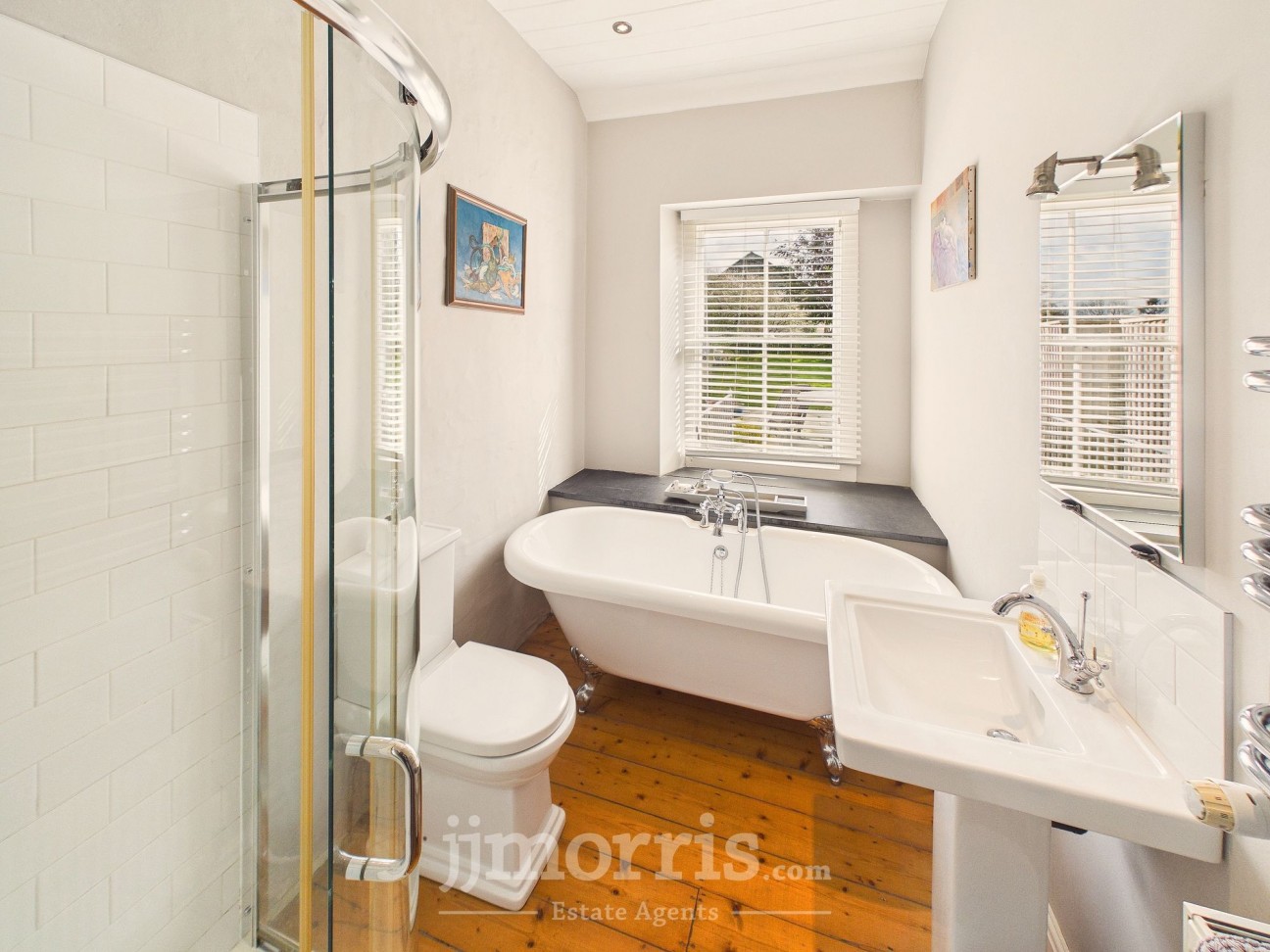 Long Street, Newport, SA42