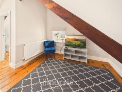 Long Street, Newport, SA42