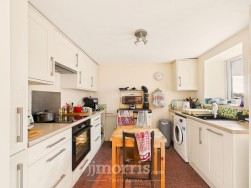 Parrog Road, Newport, SA42