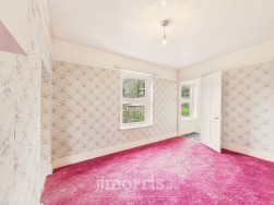 Login, Whitland, SA34