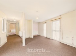 Login, Whitland, SA34