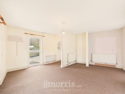 Login, Whitland, SA34