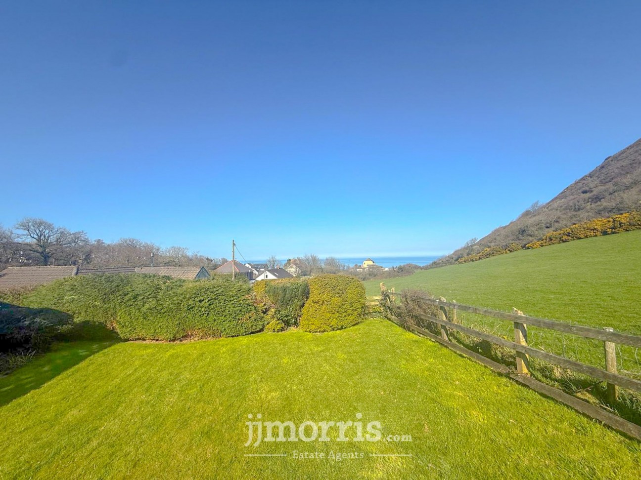 Tresaith, Cardigan, SA43