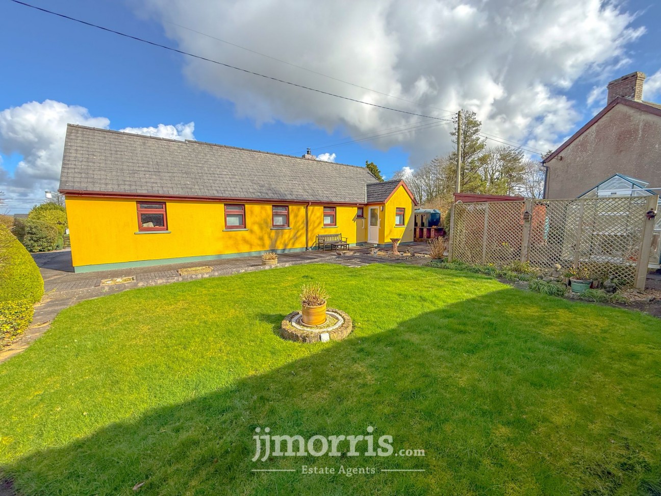 Carregwen, Llechryd, SA43