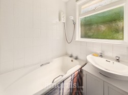 St. Brides Lane, Saundersfoot, SA69