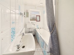 Sladeway, Fishguard, SA65