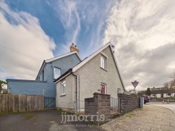 East Street, Newport, SA42