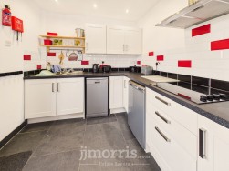 East Street, Newport, SA42