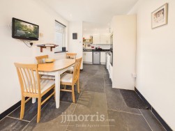 East Street, Newport, SA42