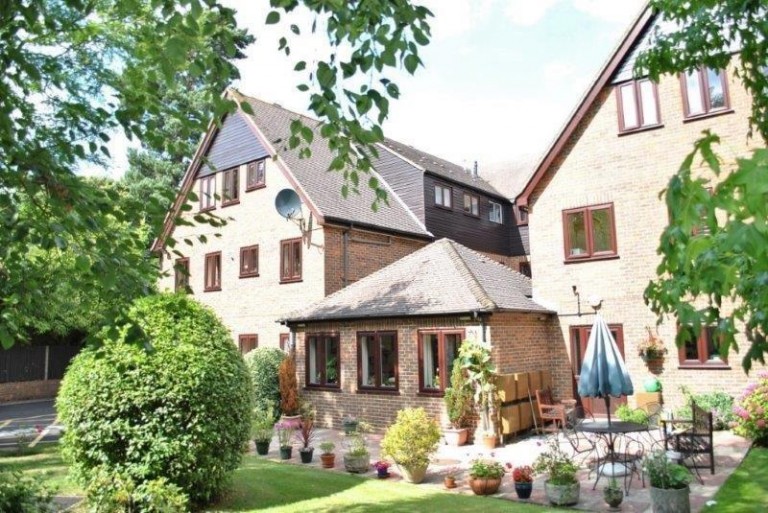 Dormer Lodge Coulsdon Road, Coulsdon