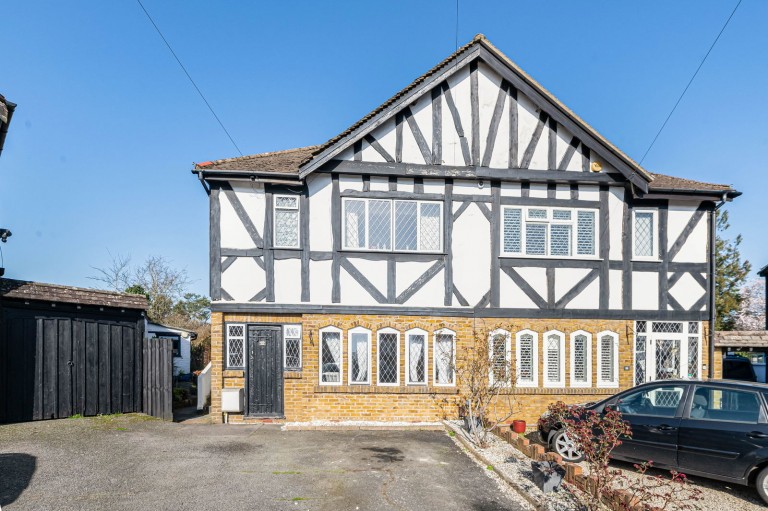 Tudor Close, Old Coulsdon, Surrey, CR5 1HQ