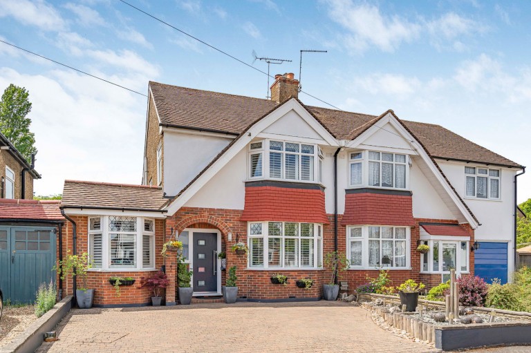 Thornton Crescent, Coulsdon, CR5 1LH