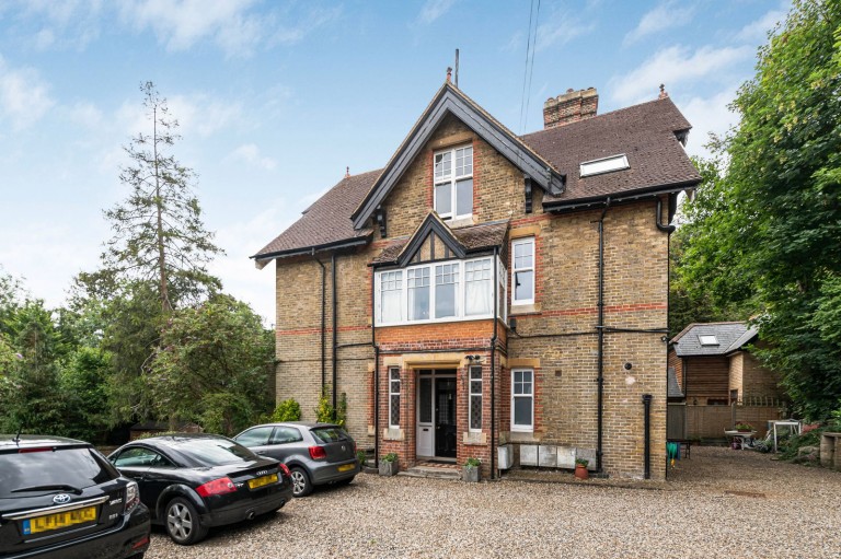 Hayes Lane, Kenley, CR8 5LE