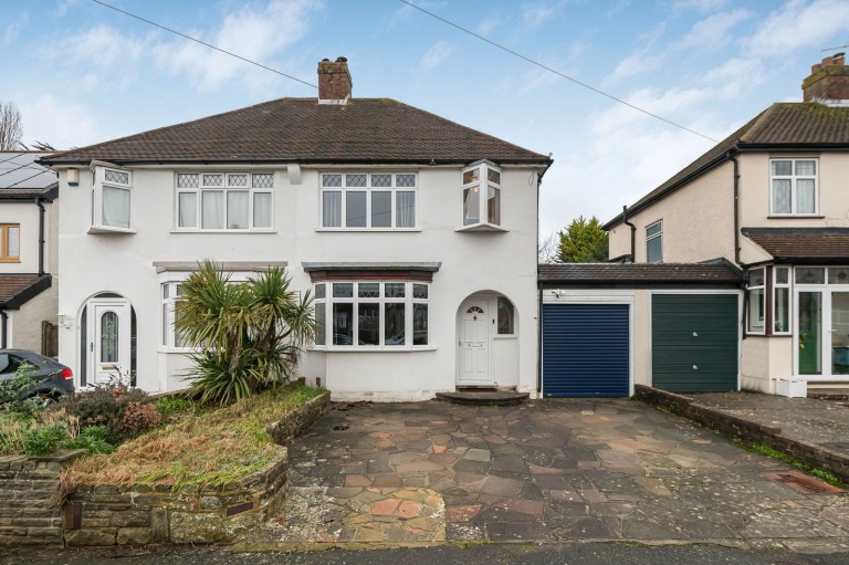 Thornton Crescent, Coulsdon, CR5 1LH