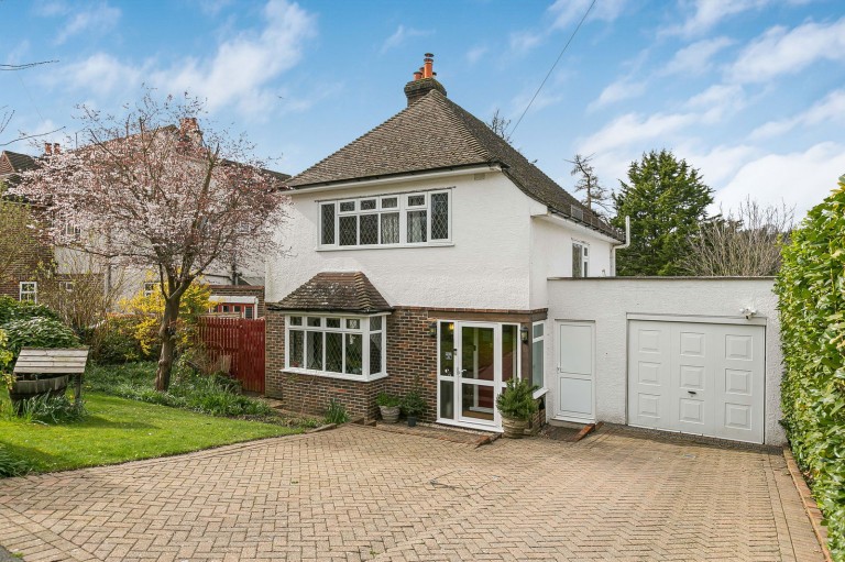 Fairdene Road, Coulsdon, CR5 1RE