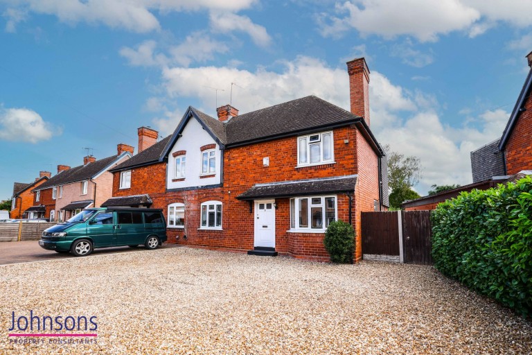 Steppes Piece, Bidford-On-Avon, B50