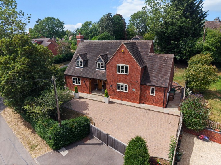 Low Road, Church Lench, WR11