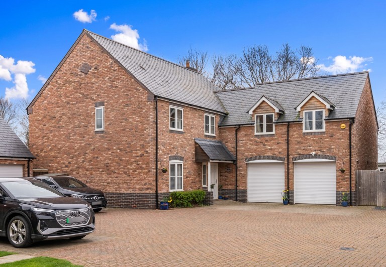 Church Close, Defford, WR8