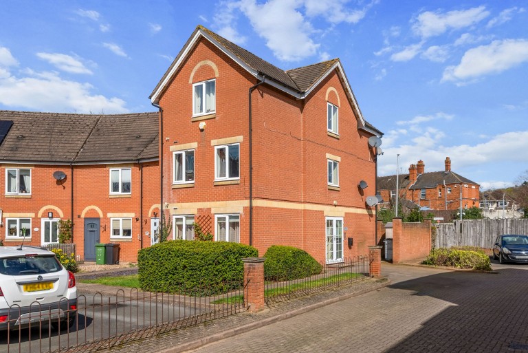 Shepherds Pool, Evesham, WR11