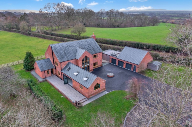 Low Road, Church Lench, WR11