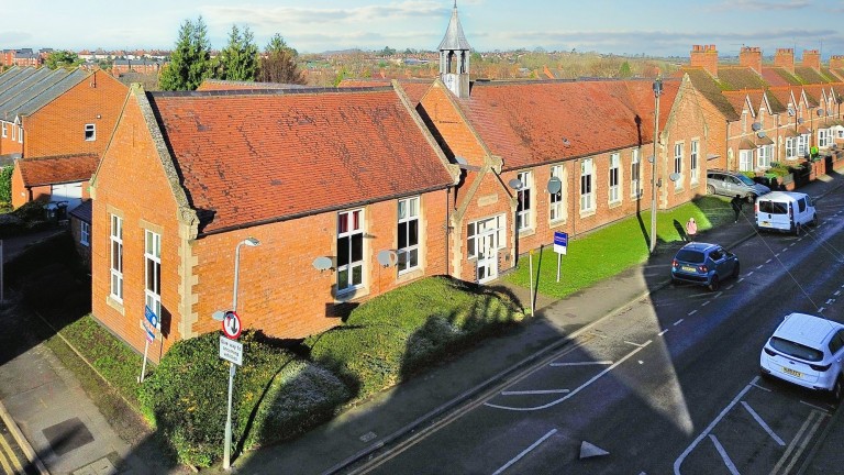 Kings Road, The Old School House Kings Road, WR11