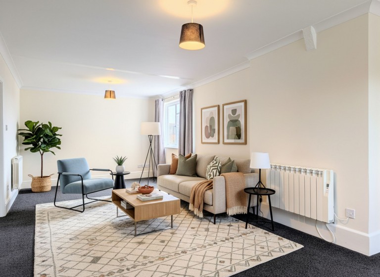 The Railway Hotel, 140 High Street, WR11