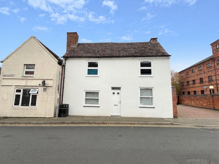 1 Brick Kiln Street, Evesham, WR11