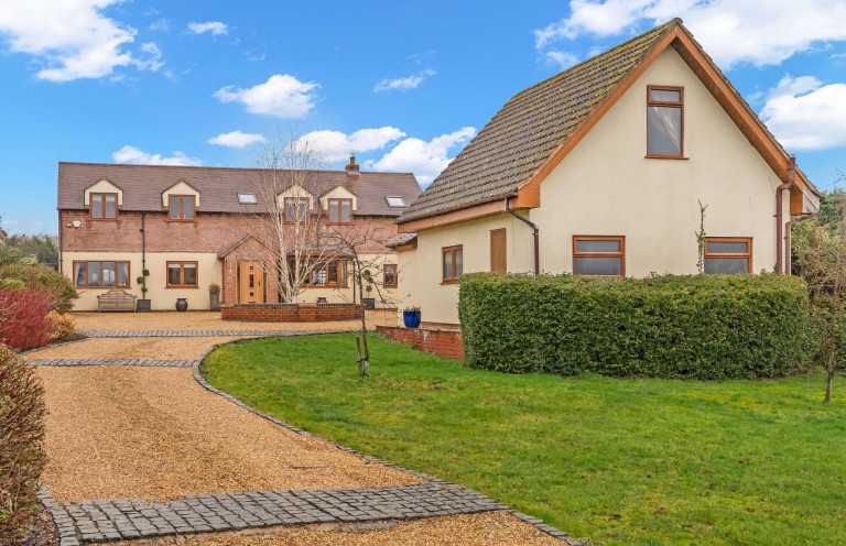 Atch Lench Road, Church Lench, WR11