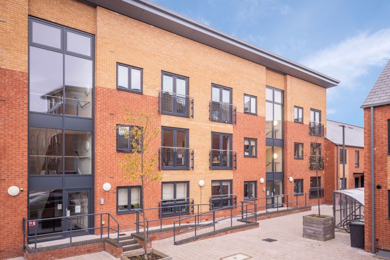 Woodhouse Close, Riverbank Court, WR5