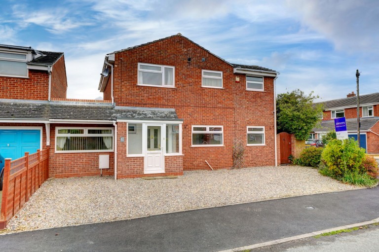 Myatt Road, Offenham, WR11