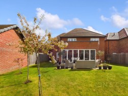 Furzefield Way, Moulton, NN3