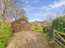 Chase Park Road | Yardley Hastings | NN7