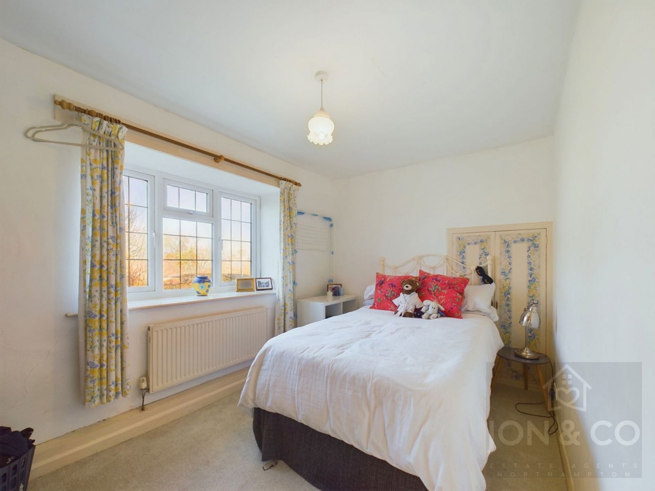 Sundial Cottage | West Street | Moulton | NN3