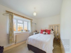 Sundial Cottage | West Street | Moulton | NN3