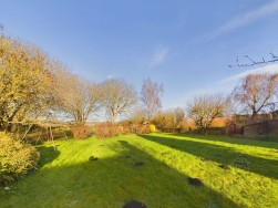 Sundial Cottage | West Street | Moulton | NN3