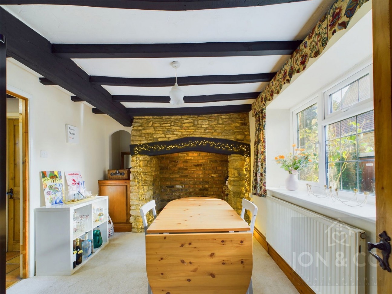 Sundial Cottage | West Street | Moulton | NN3