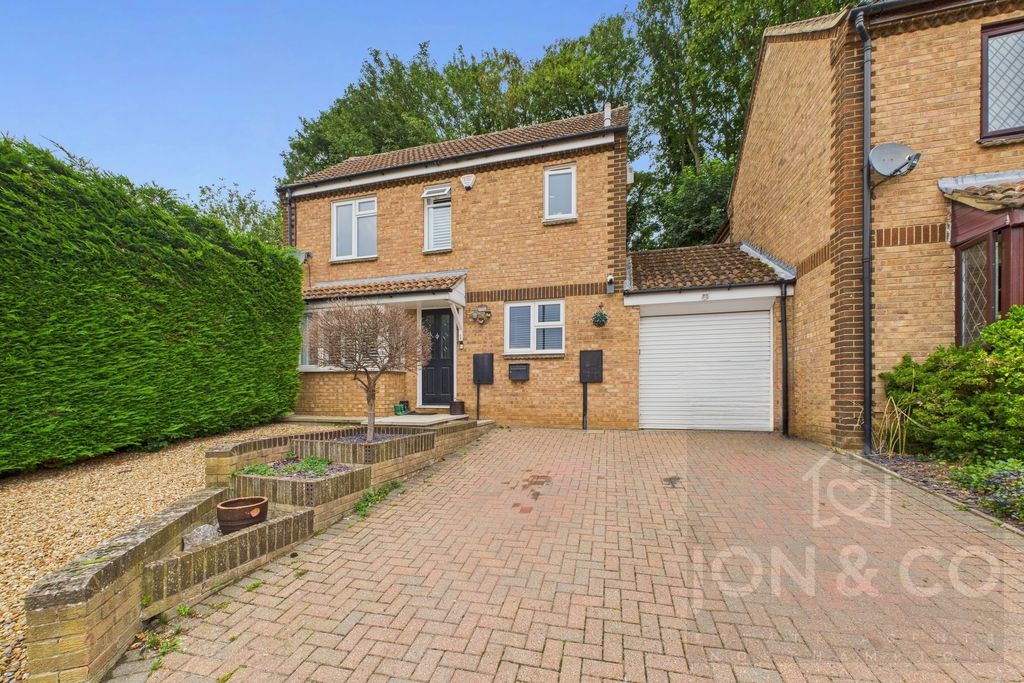 Ecton Park Road | Ecton Brook | NN3