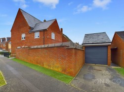 Brown Close | Northampton | NN5