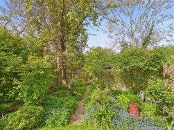 Crowberry Avenue | Moulton | NN3