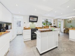 Crowberry Avenue | Moulton | NN3