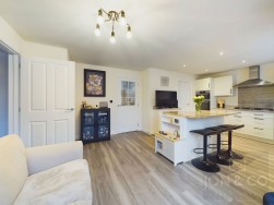 Stratford Drive | Overstone Gate | NN6