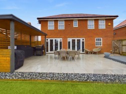 Stratford Drive | Overstone Gate | NN6