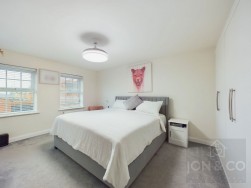 Stratford Drive | Overstone Gate | NN6