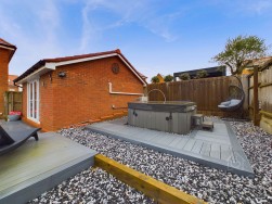 Stratford Drive | Overstone Gate | NN6