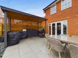 Stratford Drive | Overstone Gate | NN6